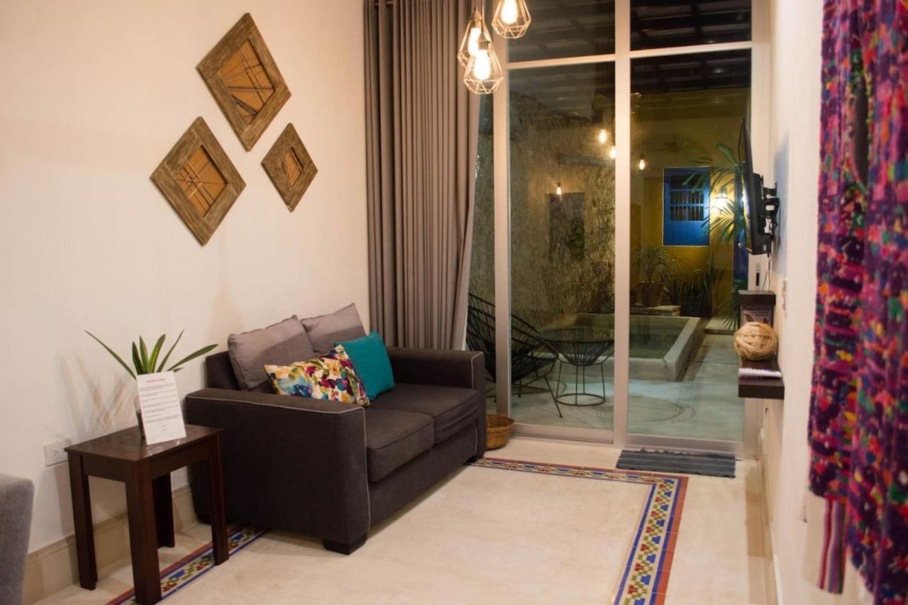 Casa Tiago Downtown By Lahos Mérida